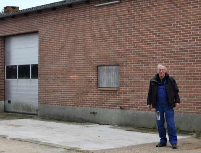 70-årig murer fortsætter og hans byggefirma er flyttet ind i den gamle mølle